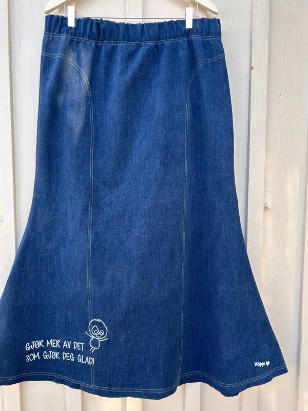 Glad  - langt jeansskjørt_Mørkeblått