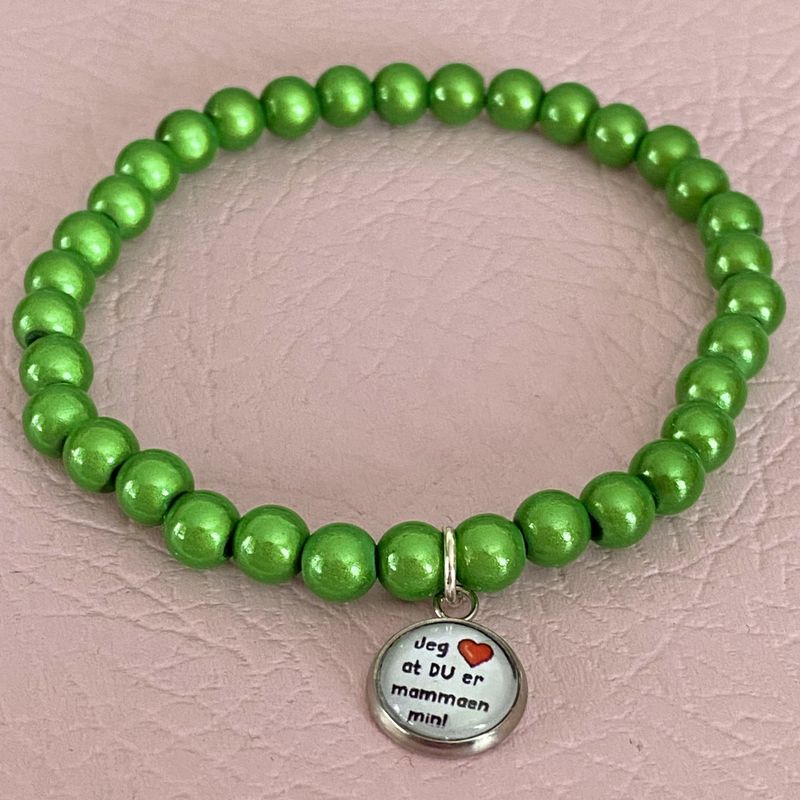 6 mm perler armbånd m/anheng_Grønt